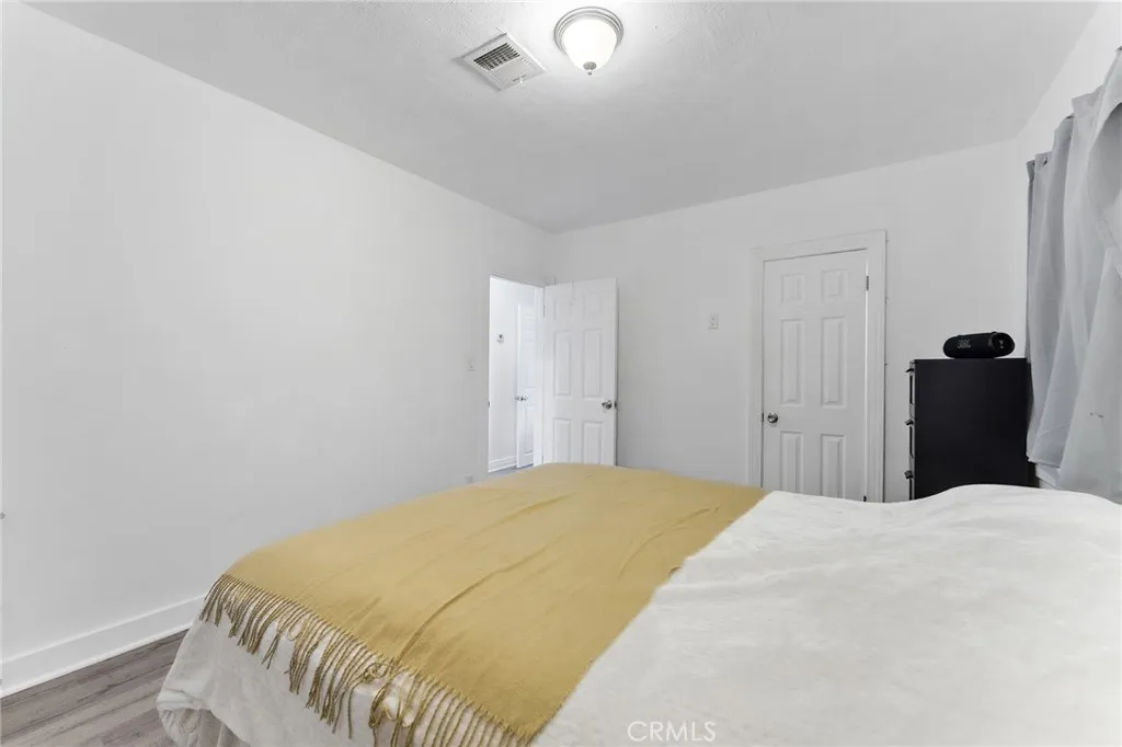 2416 W 70th, Los Angeles, California 90043 home-pic-14